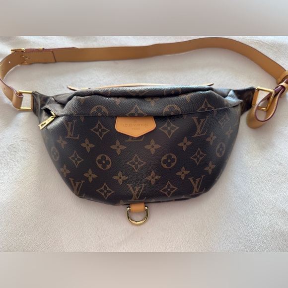 Louis Vuitton Brown and Tan Monogram Belt Bag - Picture 2 of 12
